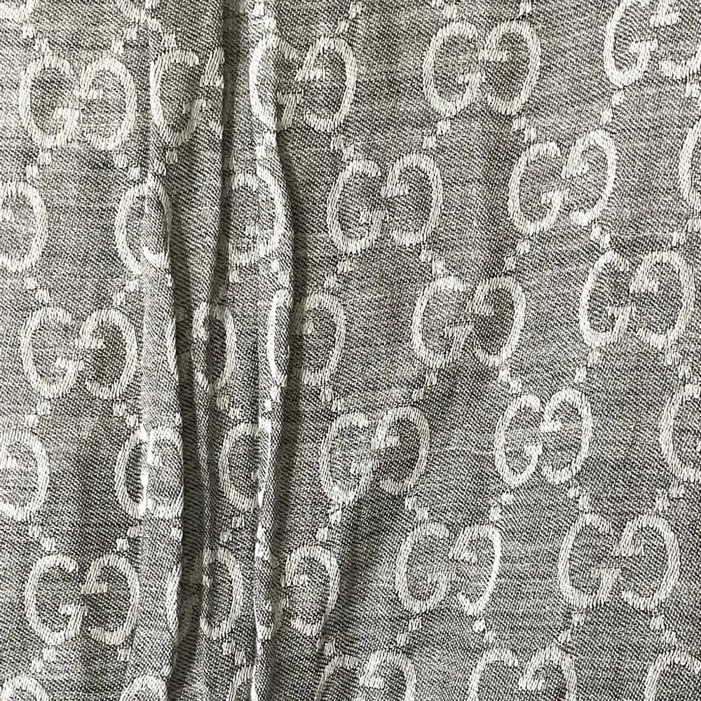 Gucci GG Lightweight wool/silk blend scarf, fringe, grey with white GGs, L, EUC - Picture 10 of 16